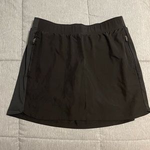 Women’s athletic skirt